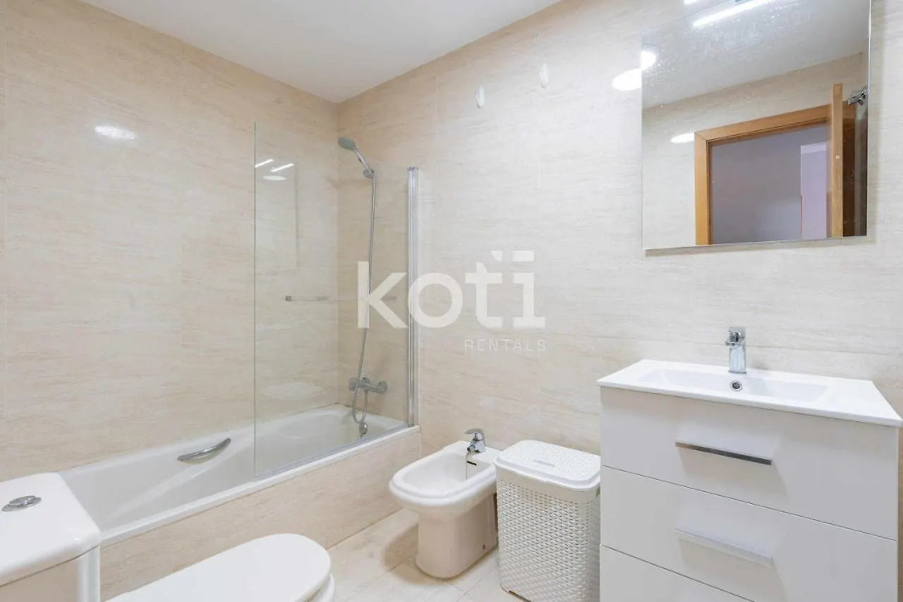 Koti Rentals - Santa Rosa Fuengirola